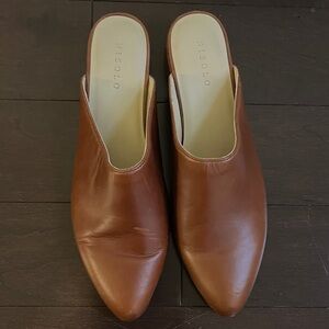 Nisolo Tan Leather Mules for Women